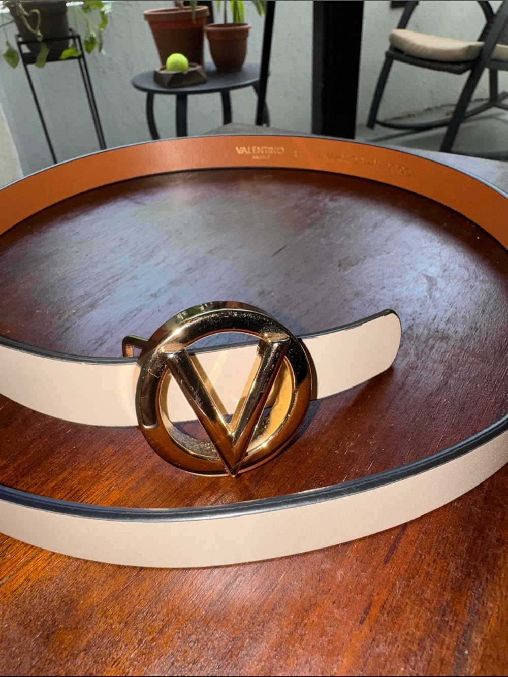 Mario Valentino Size M Women’s Leather Belt with Gold Buckle LIKE NEW - Picture 3 of 8